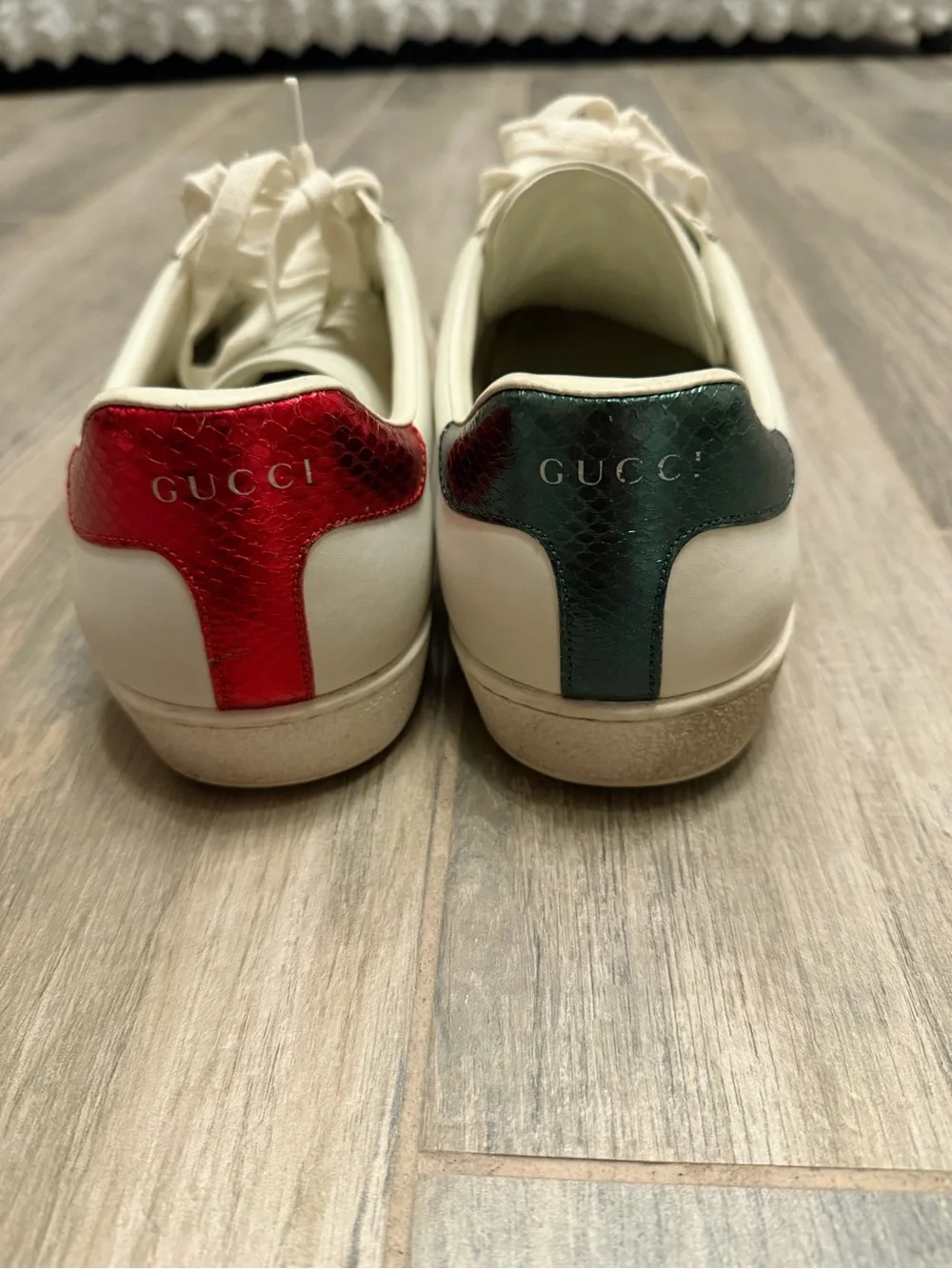 Gucci Ace Embroidered Bee Sneaker